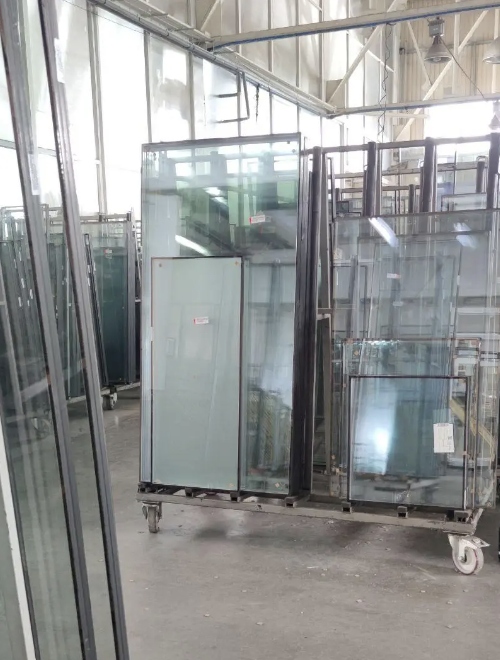 https://sankt-peterburg.delaem-okna.ru/storage/app/uploads/public/63f/33d/c9e/63f33dc9ee32b804668724.png